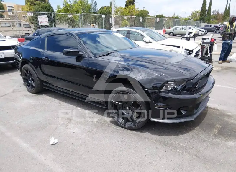 2013 Ford MUSTANG фото
