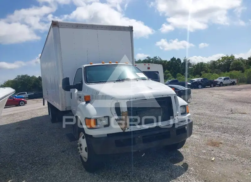 2013 Ford F-650 фото
