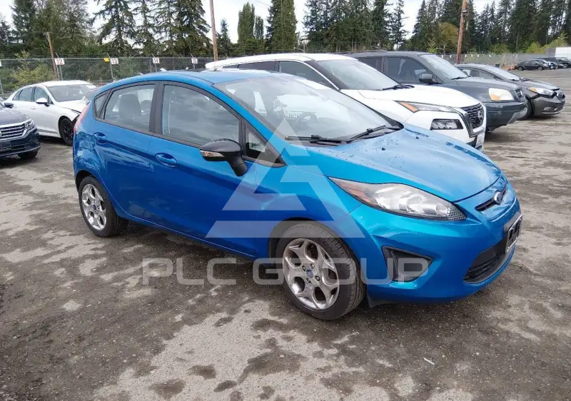 2013 Ford FIESTA фото