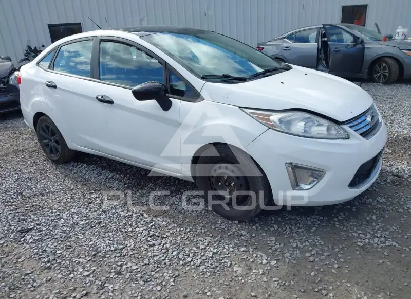2013 Ford FIESTA фото