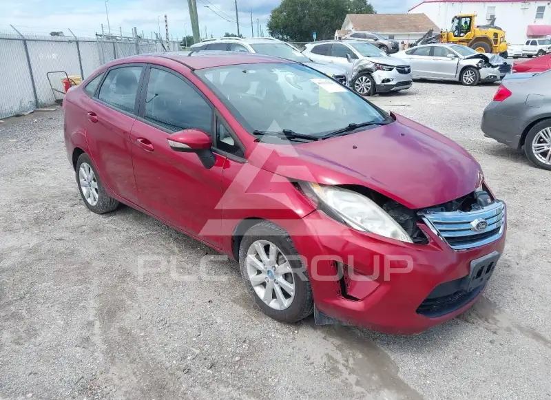 2013 Ford FIESTA фото
