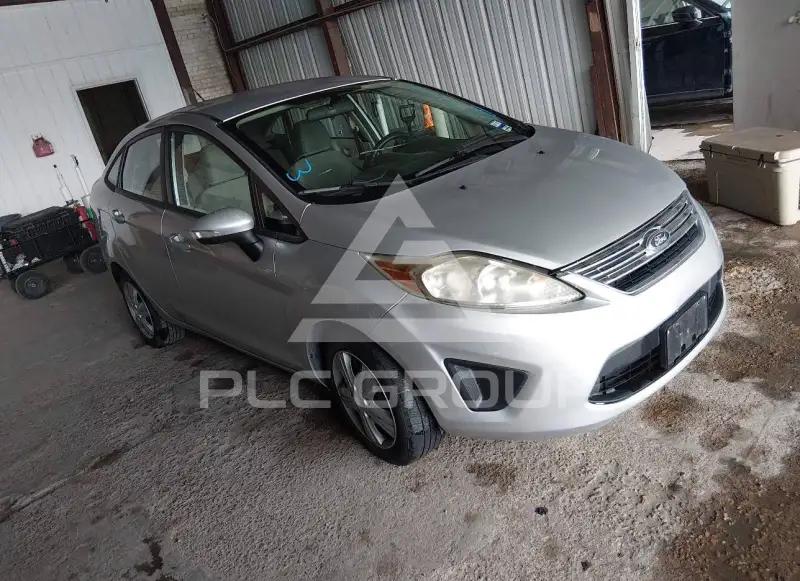 2013 Ford FIESTA фото