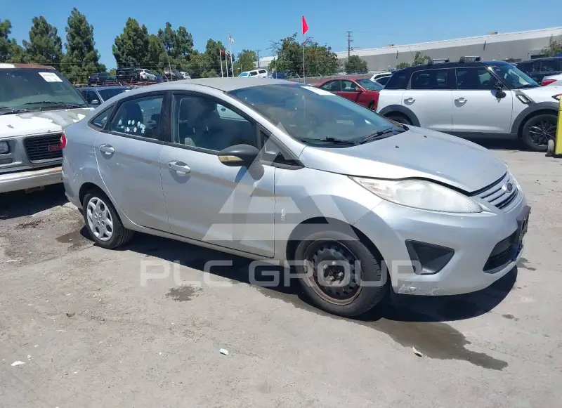 2013 Ford FIESTA фото
