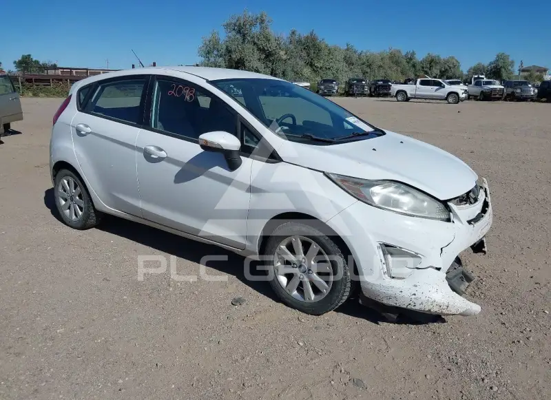 2013 Ford FIESTA фото