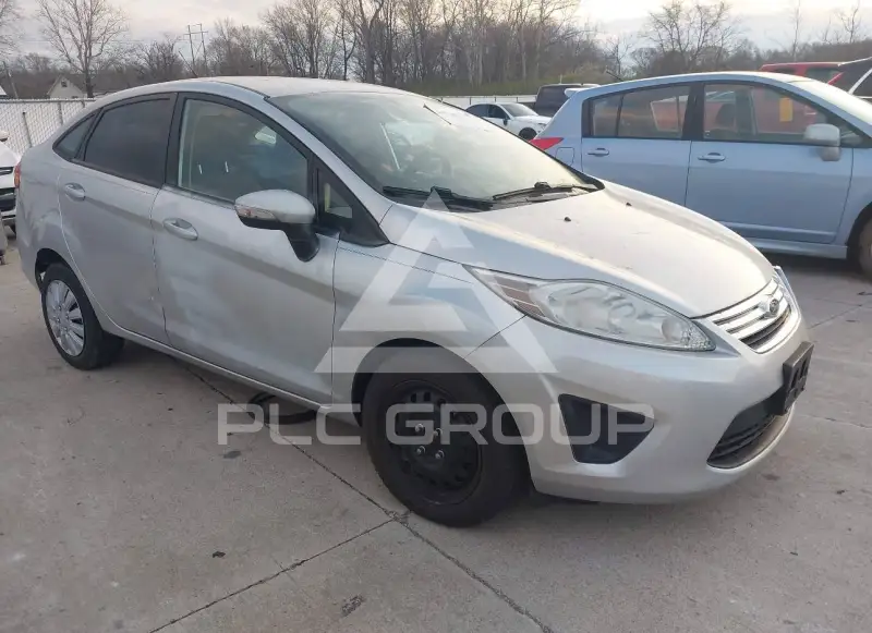 2013 Ford FIESTA фото