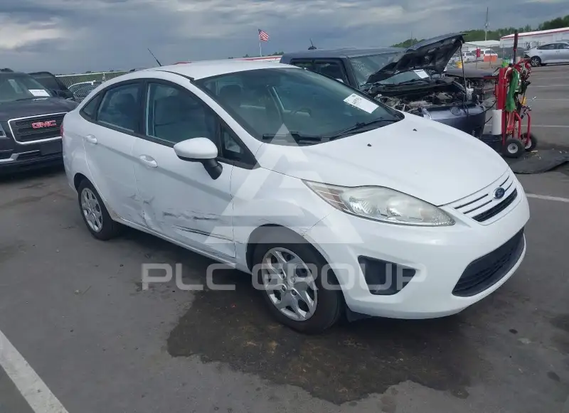2013 Ford FIESTA фото