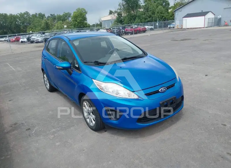 2013 Ford FIESTA photo