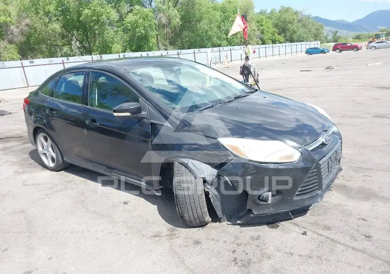 2013 Ford FOCUS photo