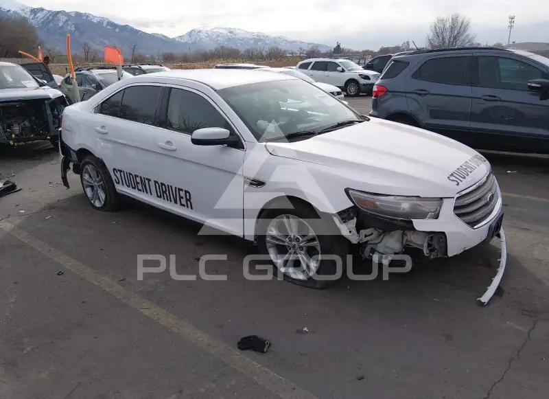 2013 Ford TAURUS photo