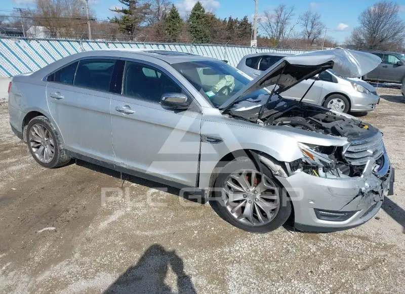 2013 Ford TAURUS фото