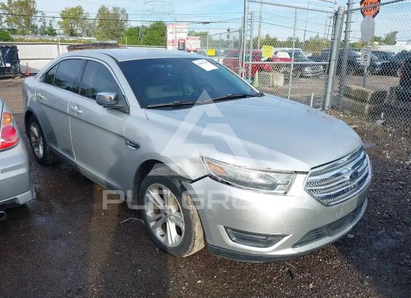 2013 Ford TAURUS photo