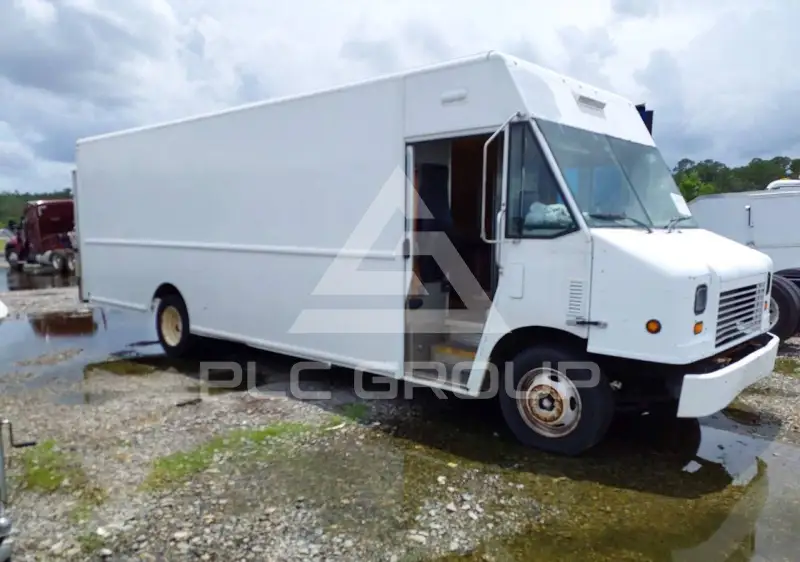 2013 Ford F-590 фото