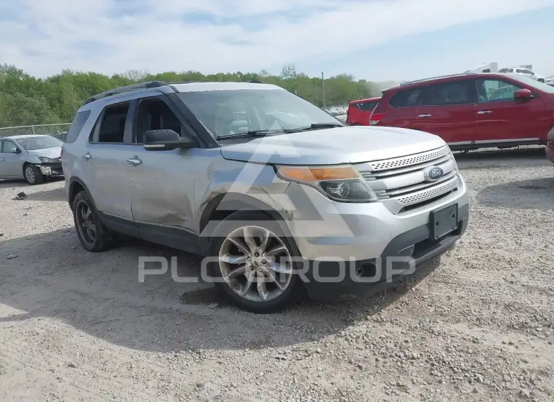 2013 Ford EXPLORER фото