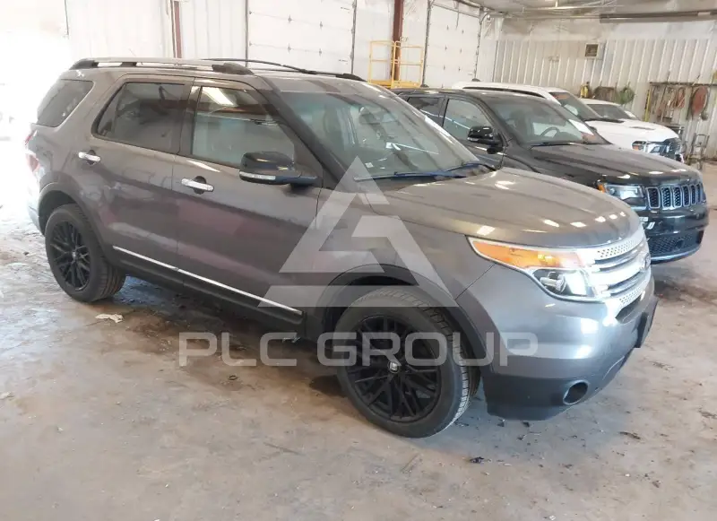 2013 Ford EXPLORER фото