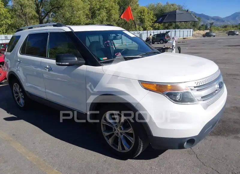 2013 Ford EXPLORER фото