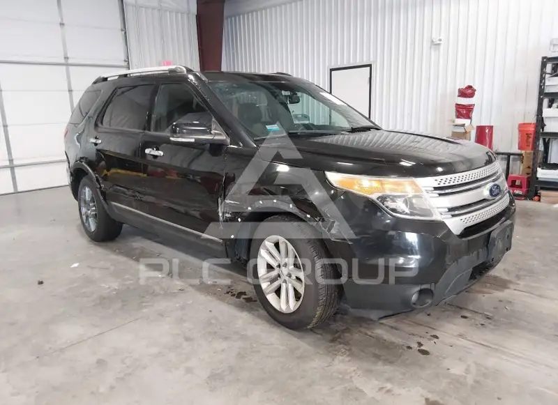 2013 Ford EXPLORER фото