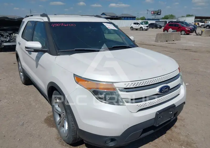 2013 Ford EXPLORER фото