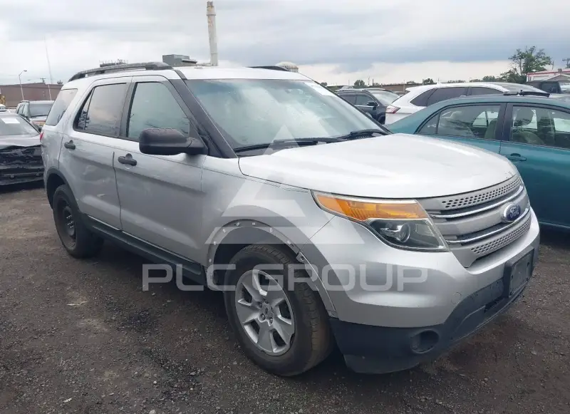 2013 Ford EXPLORER photo