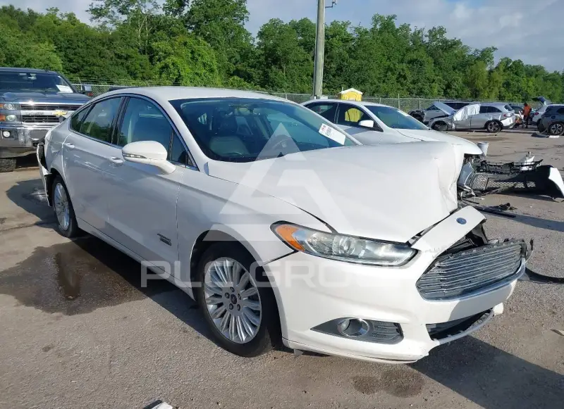 2013 Ford FUSION фото