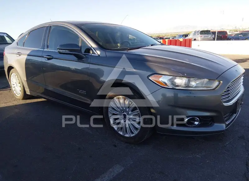 2013 Ford FUSION фото