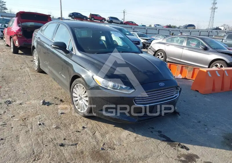 2013 Ford FUSION фото