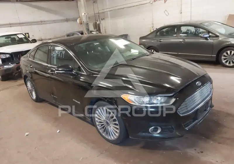 2013 Ford FUSION фото