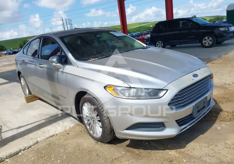 2013 Ford FUSION фото