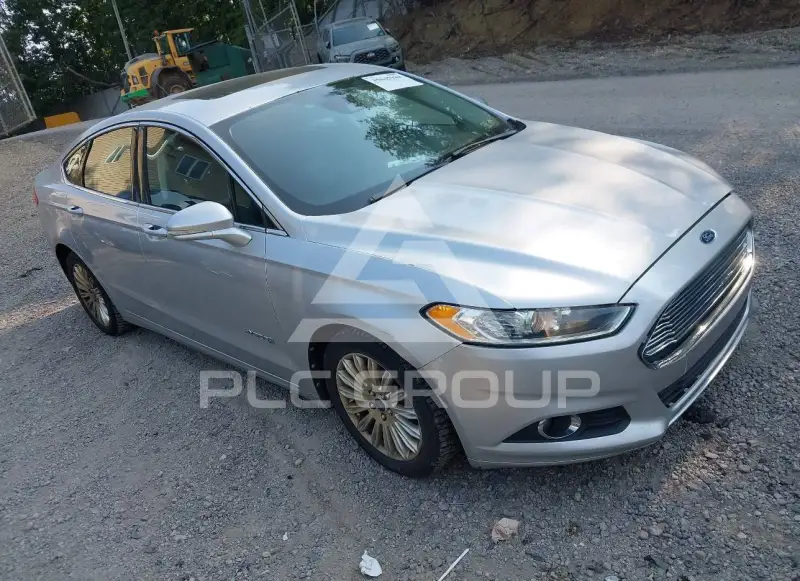 2013 Ford FUSION photo
