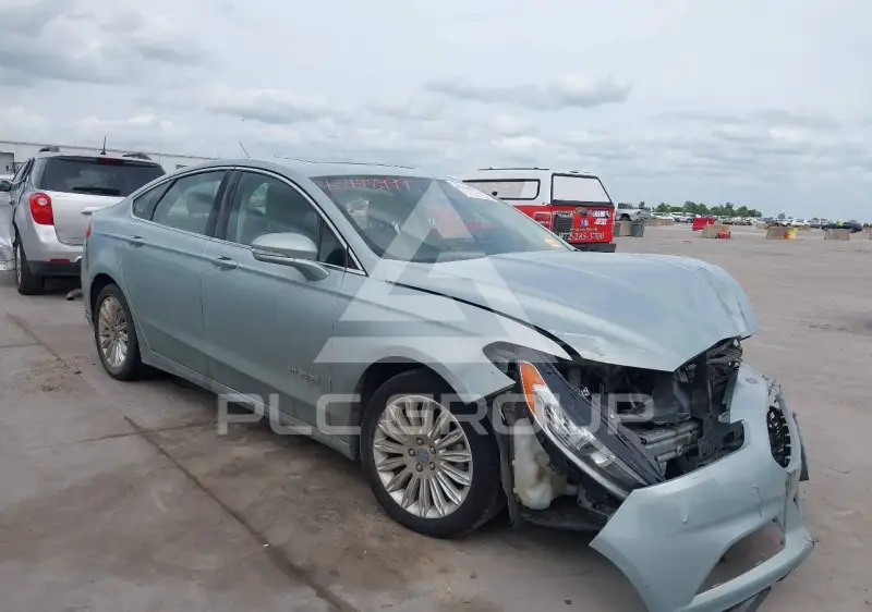 2013 Ford FUSION photo