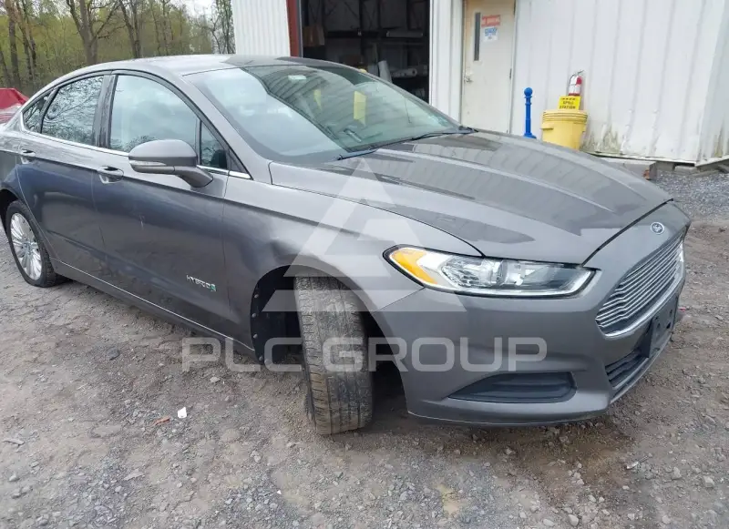 2013 Ford FUSION фото