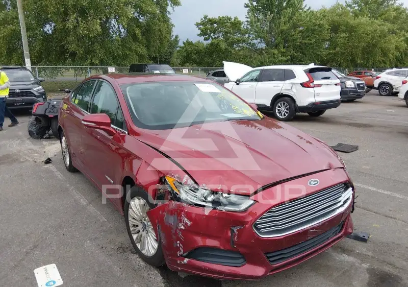 2013 Ford FUSION фото