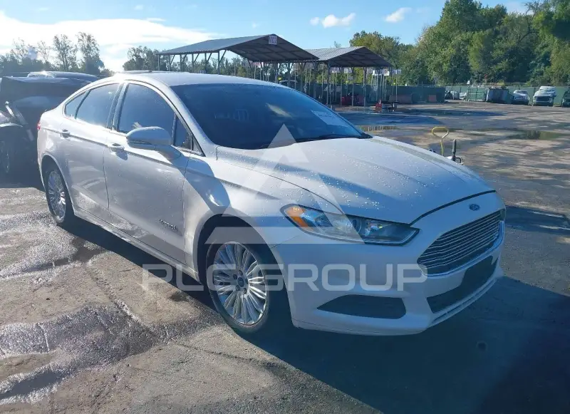 2013 Ford FUSION photo