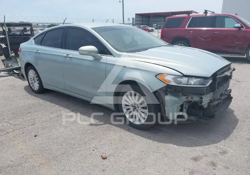 2013 Ford FUSION фото