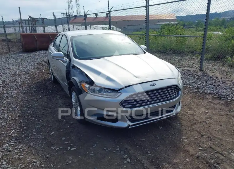 2013 Ford FUSION фото