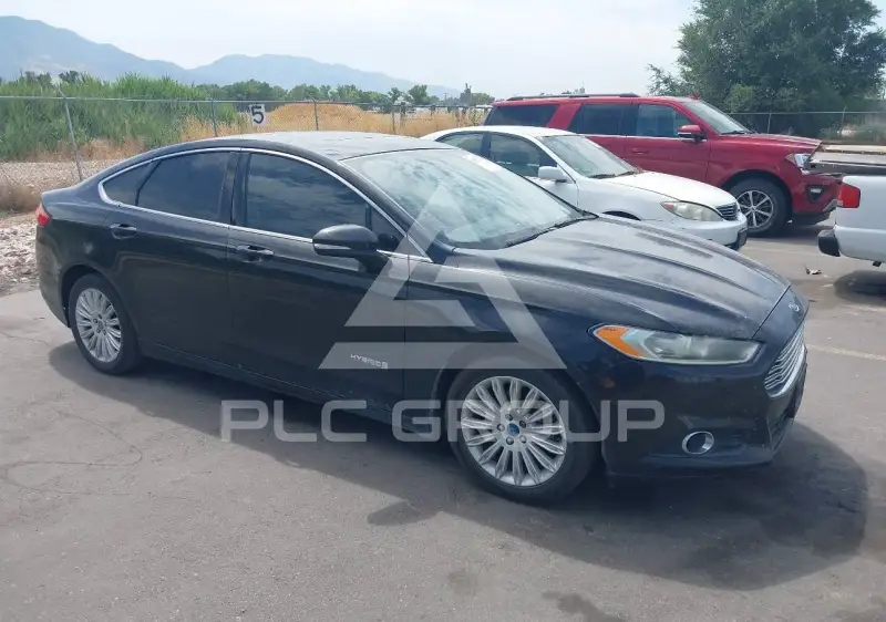 2013 Ford FUSION photo