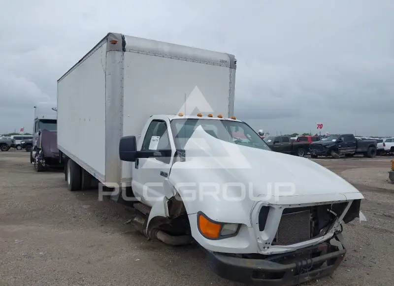 2013 Ford F-750 фото