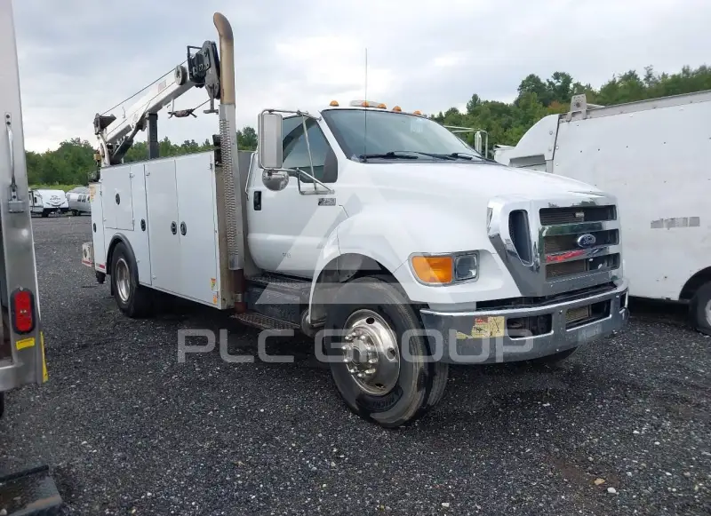 2013 Ford F-750 фото
