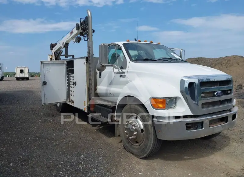 2013 Ford F-750 фото