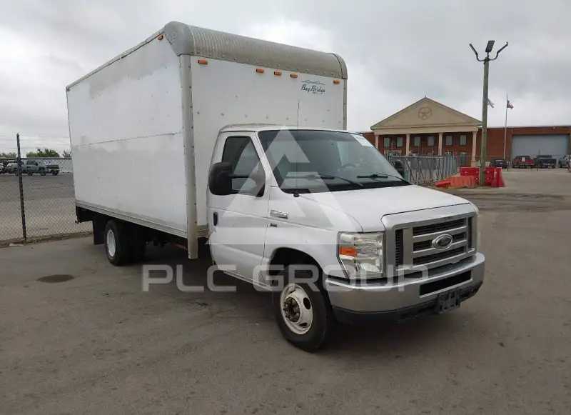 2013 Ford E-350 фото