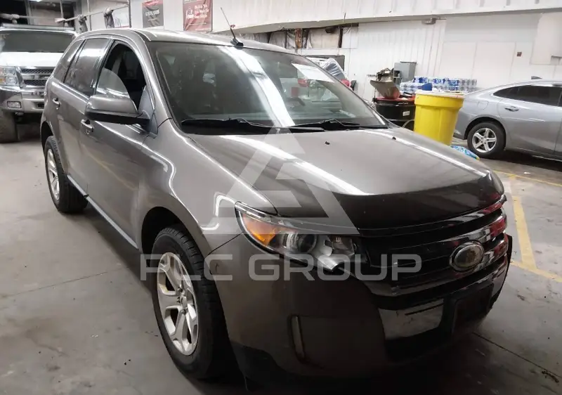 2013 Ford EDGE photo
