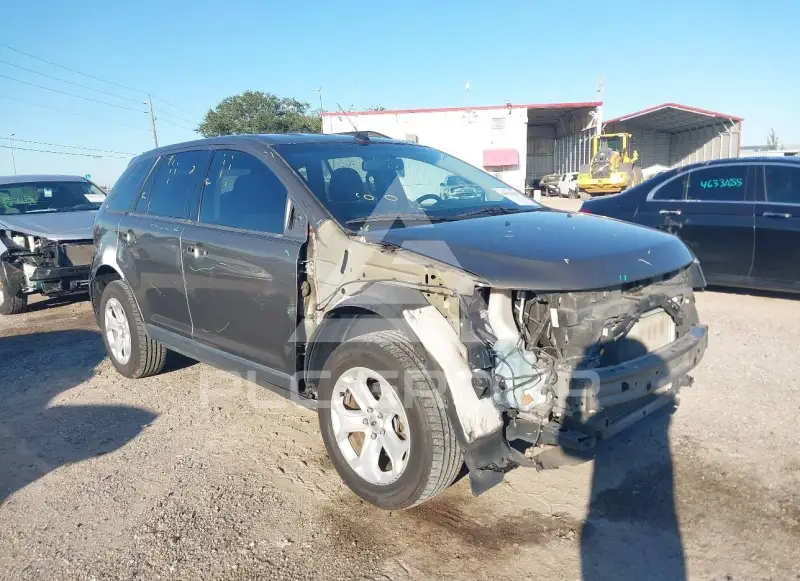 2013 Ford EDGE photo