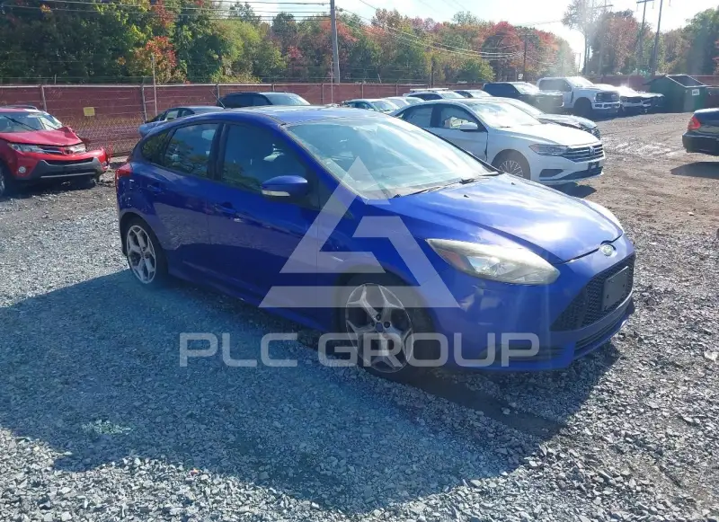 2013 Ford FOCUS photo