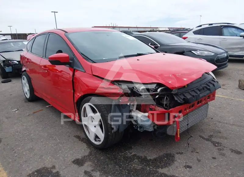 2013 Ford FOCUS фото
