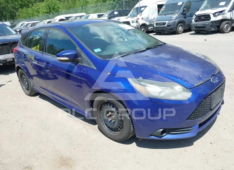 2013 Ford FOCUS photo
