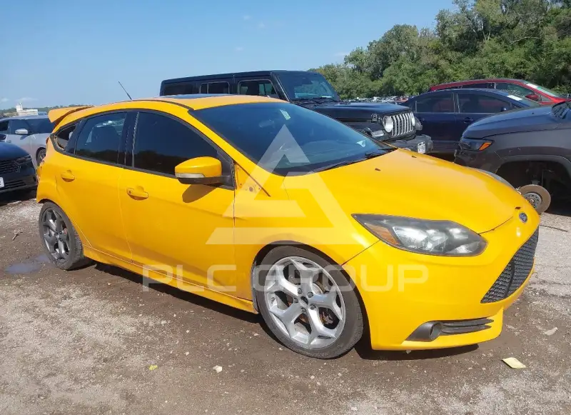 2013 Ford FOCUS фото