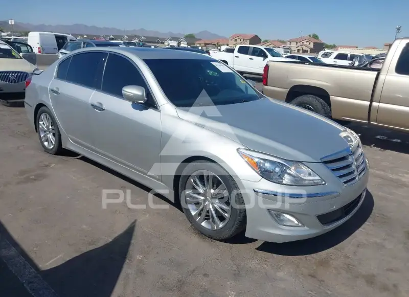 2013 Hyundai Genesis photo