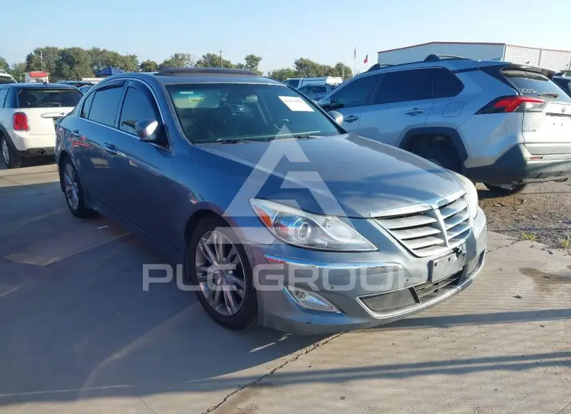 2013 Hyundai Genesis photo