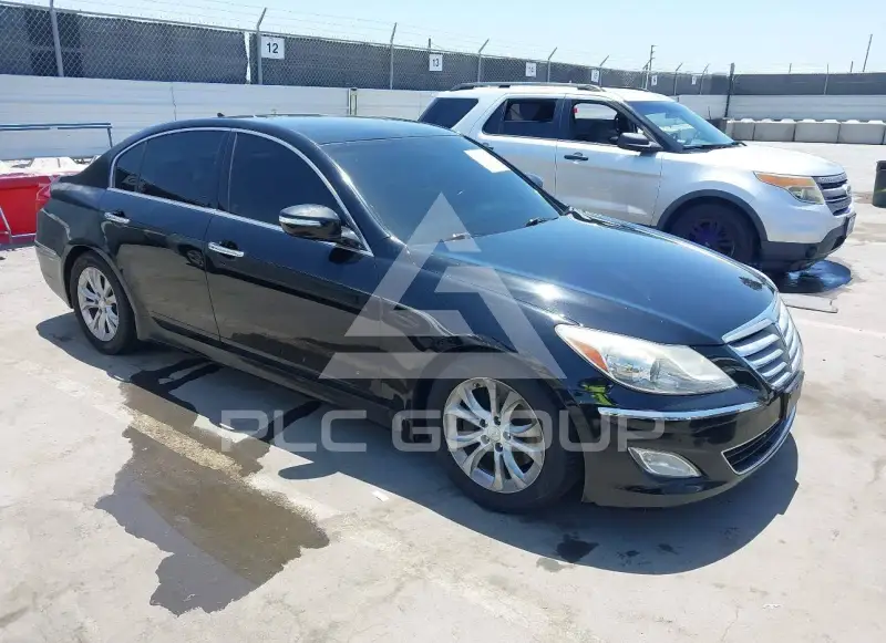 2013 Hyundai Genesis фото