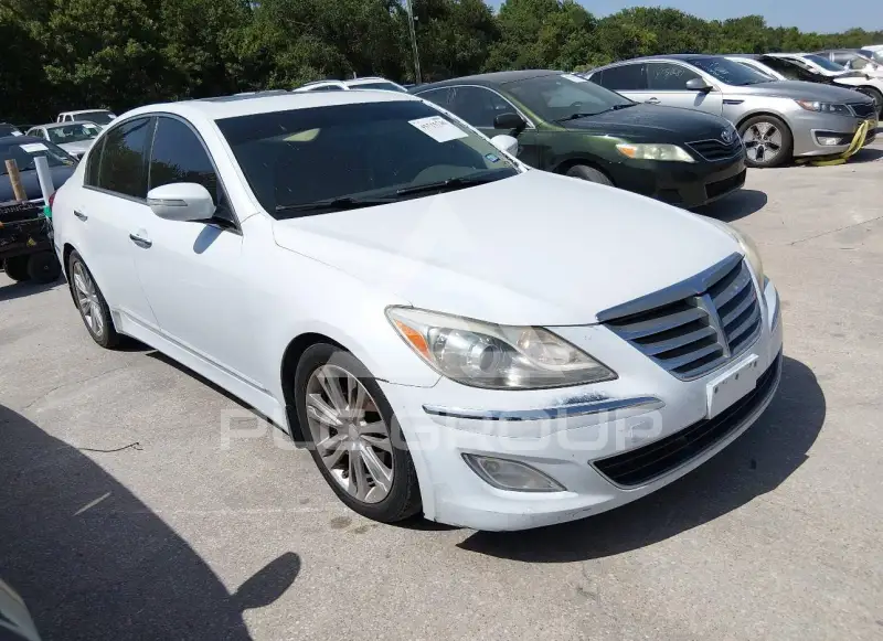 2013 Hyundai Genesis фото