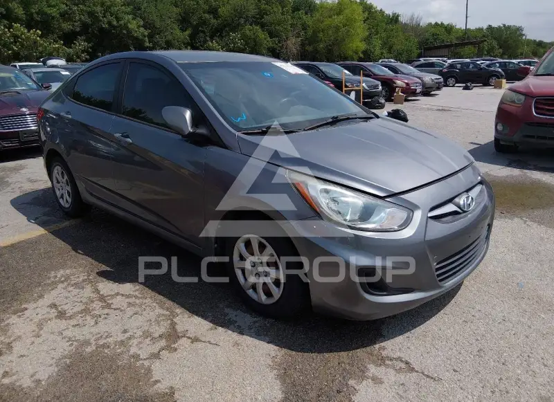 2013 Hyundai Accent фото
